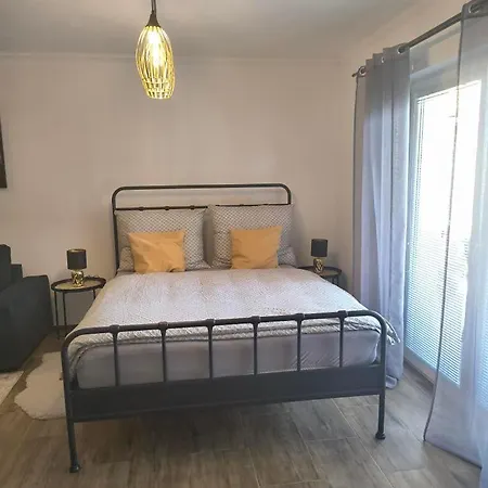 Apartman 1Kk Zlamanka Кромержиж Екстер'єр фото