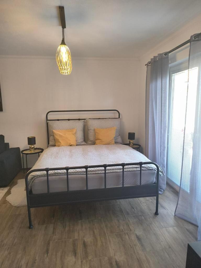1kk Zlamanka Apartment